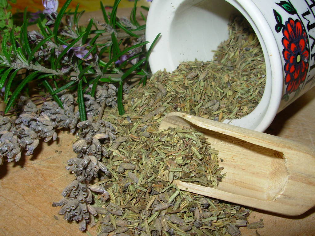 Homemade Herbes de Provence Spice Mix (Recipe)