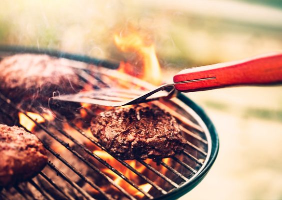 Worst Foods to Eat at a Barbecue