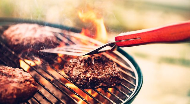 Worst Foods to Eat at a Barbecue