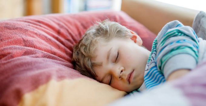 4 ways to help your child get enough sleep